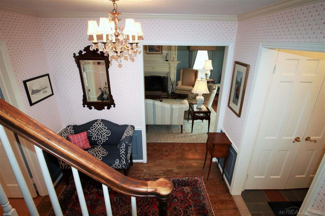 307 McMillan Road Grosse Pointe, MI 48236 - Photo 32 of 48 50010881-31.JPG