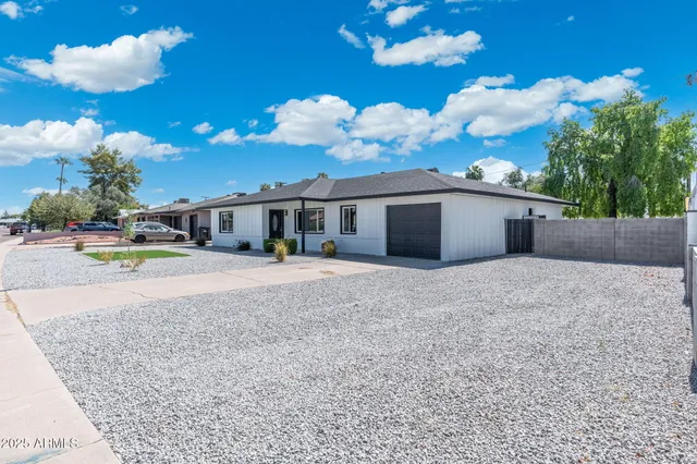 a picture of floor plan