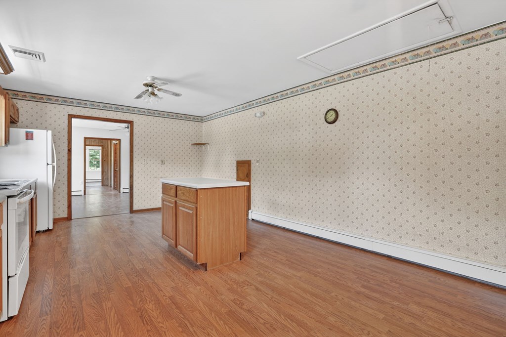 7454 Bayside Road Franktown, VA 23354 - Photo 6 of 40
