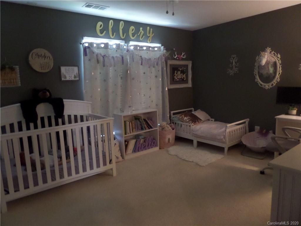 4926 Prosperity Ridge Road Charlotte, NC 28269 - Photo 14 of 25 Gallery Image 14
