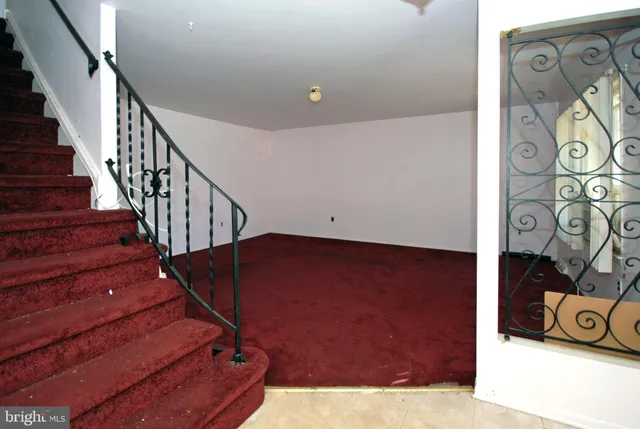 a view of entryway with stairs