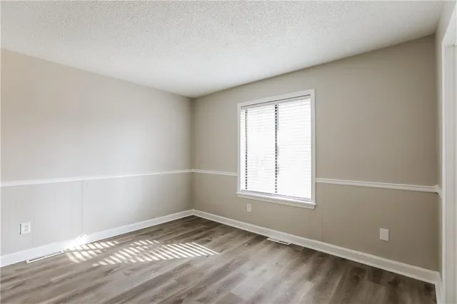 $2,285 | 1813 Northeast Gatewood Drive, Lee's Summit, MO 64086