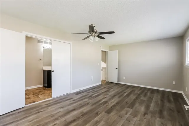 $2,285 | 1813 Northeast Gatewood Drive, Lee's Summit, MO 64086