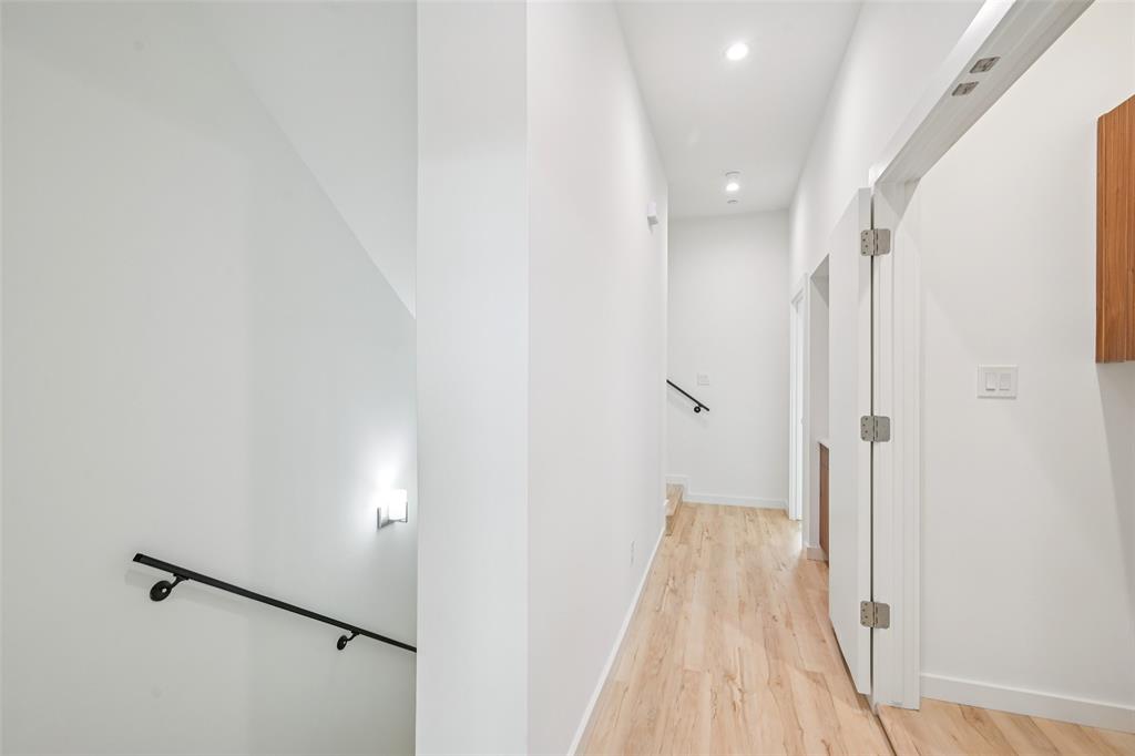 1775 Novela Way Dallas, TX 75215 - Photo 13 of 40