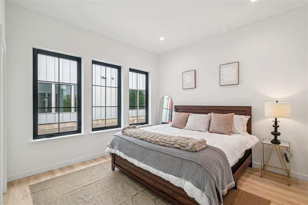 1775 Novela Way Dallas, TX 75215 - Photo 14 of 40