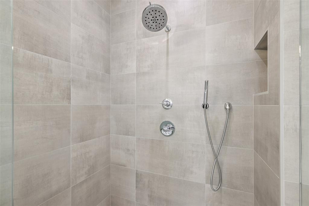 1775 Novela Way Dallas, TX 75215 - Photo 21 of 40