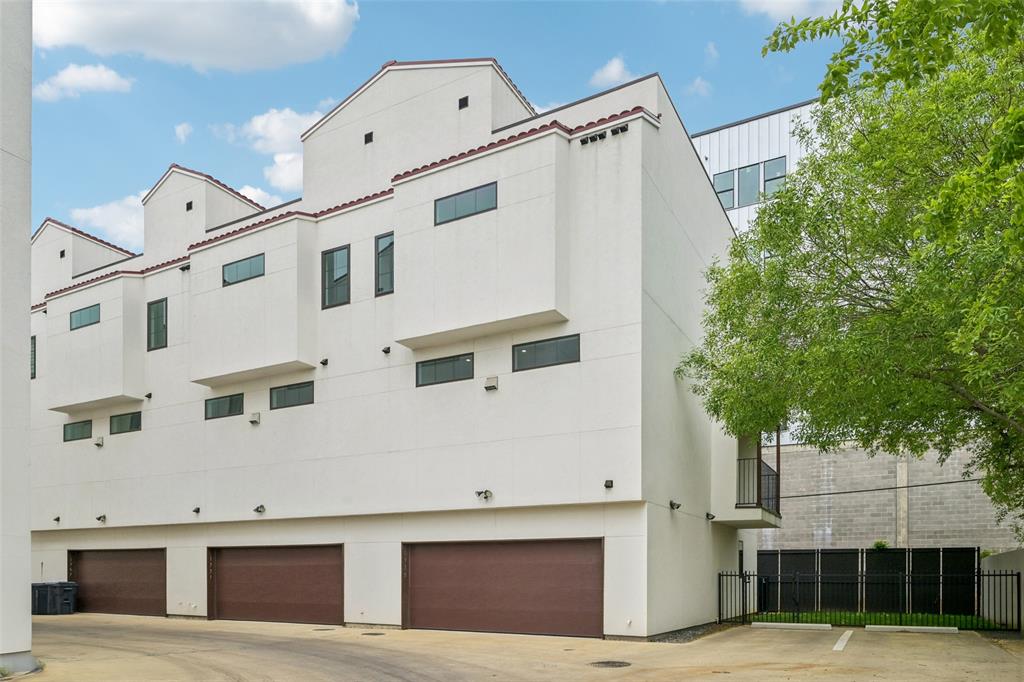 1775 Novela Way Dallas, TX 75215 - Photo 35 of 40