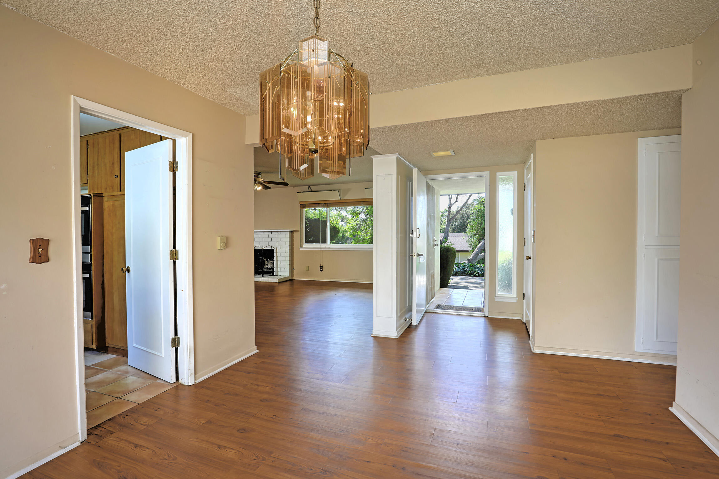 865 Cieneguitas Road Santa Barbara, CA 93110 - Photo 6 of 30 Formal Dining Room