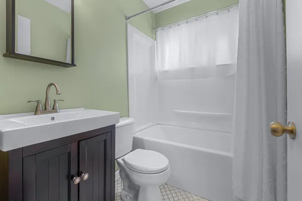 $234,000 | 117 Orchard Ridge Parkway, Hillsdale, MI 49242