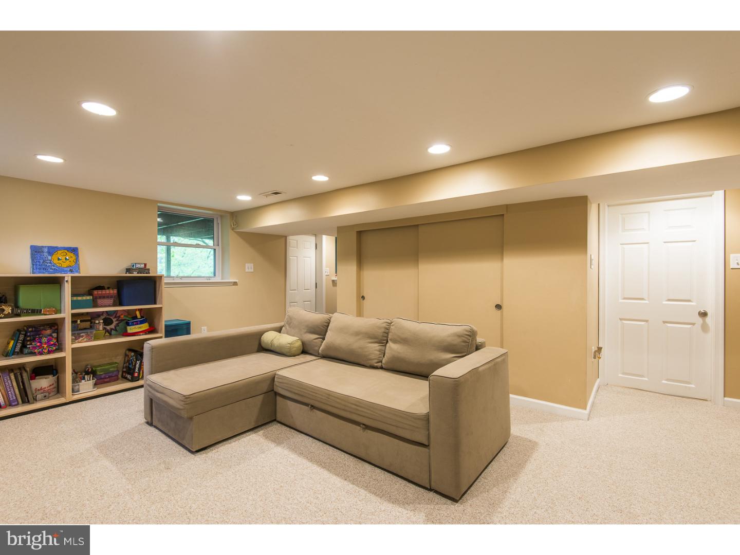 8403 Widener Road Glenside, PA 19038 - Photo 15 of 25 Gallery Image 15