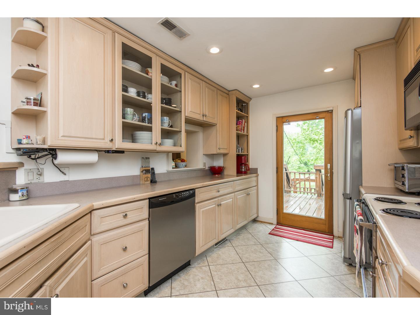 8403 Widener Road Glenside, PA 19038 - Photo 10 of 25 Gallery Image 10