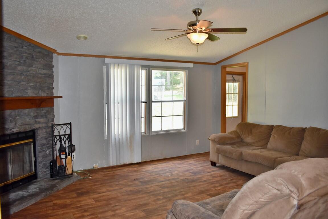 506 Sims Road Decatur, TN 37322 - Photo 3 of 36 DSC_0693 (Medium)