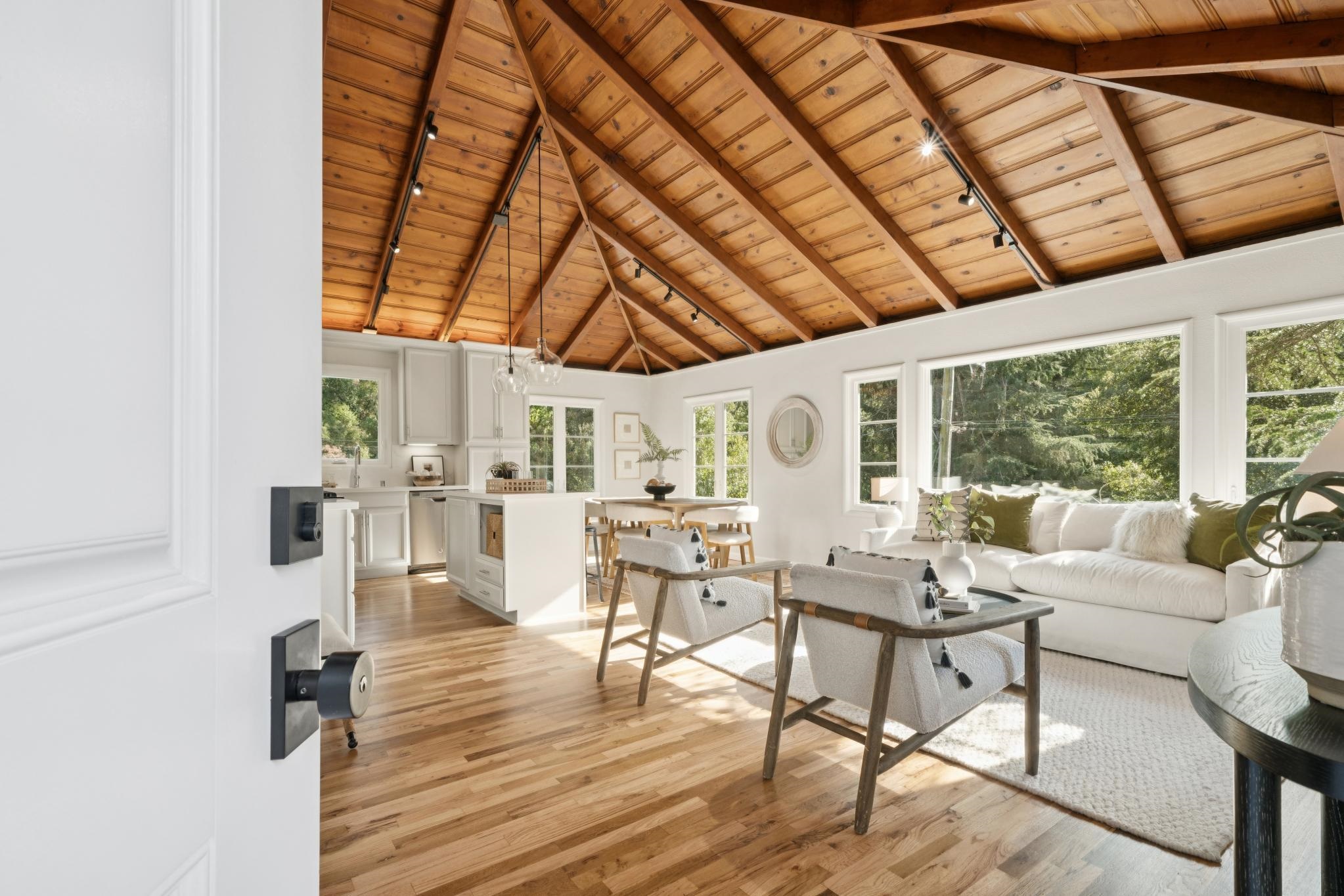 6308 Heather Ridge Way Oakland, CA 94611 - Photo 7 of 60