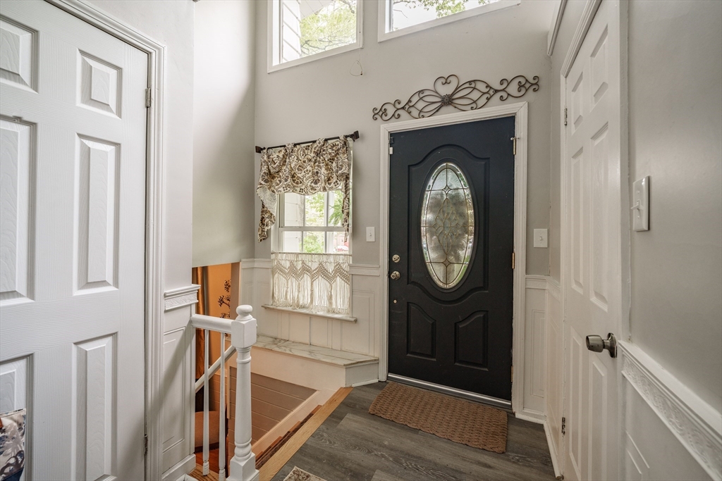 27 Overlook Drive Springfield, MA 01118 - Photo 5 of 26