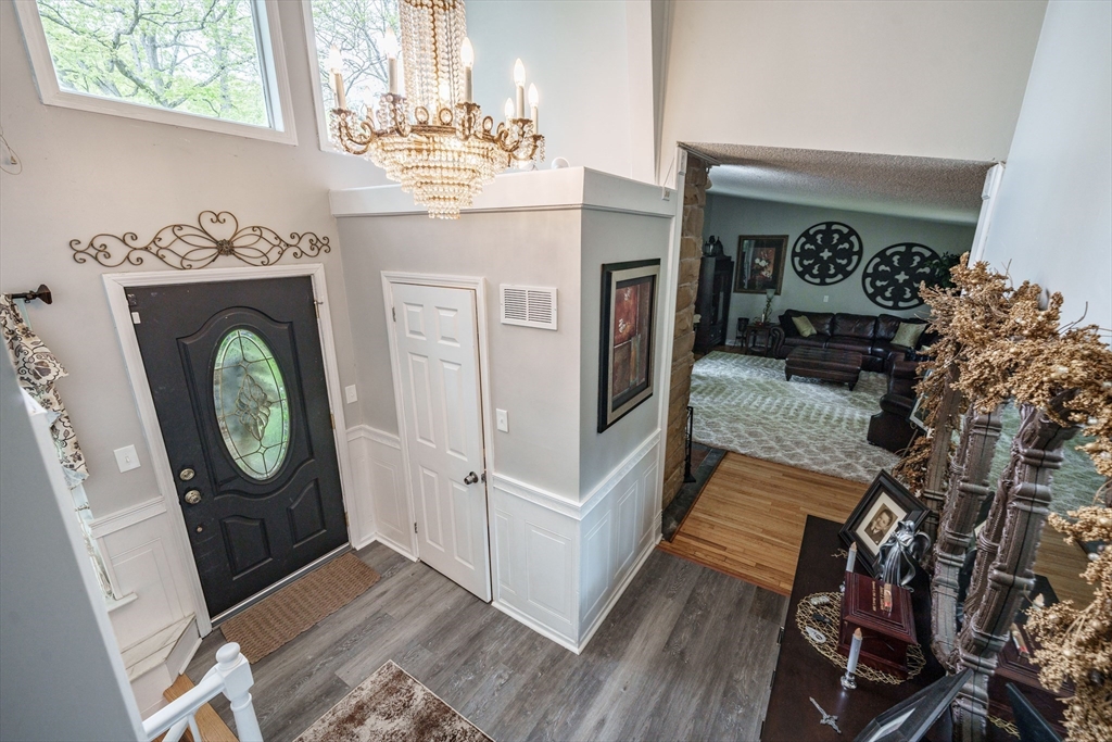27 Overlook Drive Springfield, MA 01118 - Photo 6 of 26