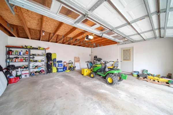 $329,900 | 4711 Draper Road, Jackson, MI 49203
