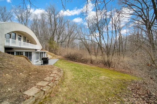 $329,900 | 4711 Draper Road, Jackson, MI 49203