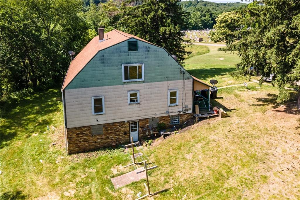 1278 Chapel Road Monaca, PA 15061 - Photo 4 of 24 Gallery Image 4