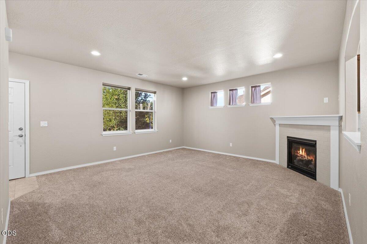 1449 Spring Street Medford, OR 97504 - Photo 8 of 32 Gallery Image 8