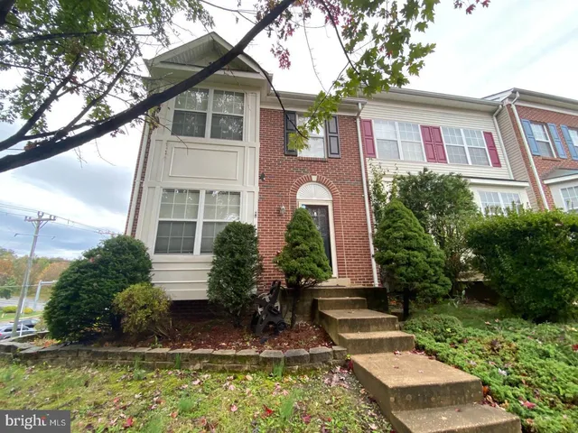 front view of house with a yard