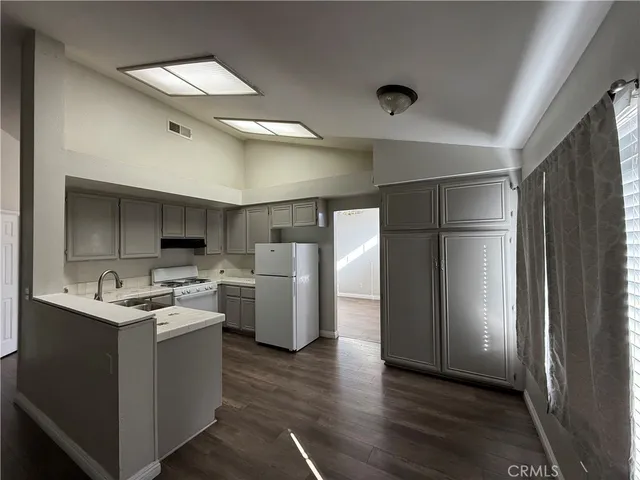 $2,250 | 14569 Choke Cherry Drive, Victorville, CA 92392