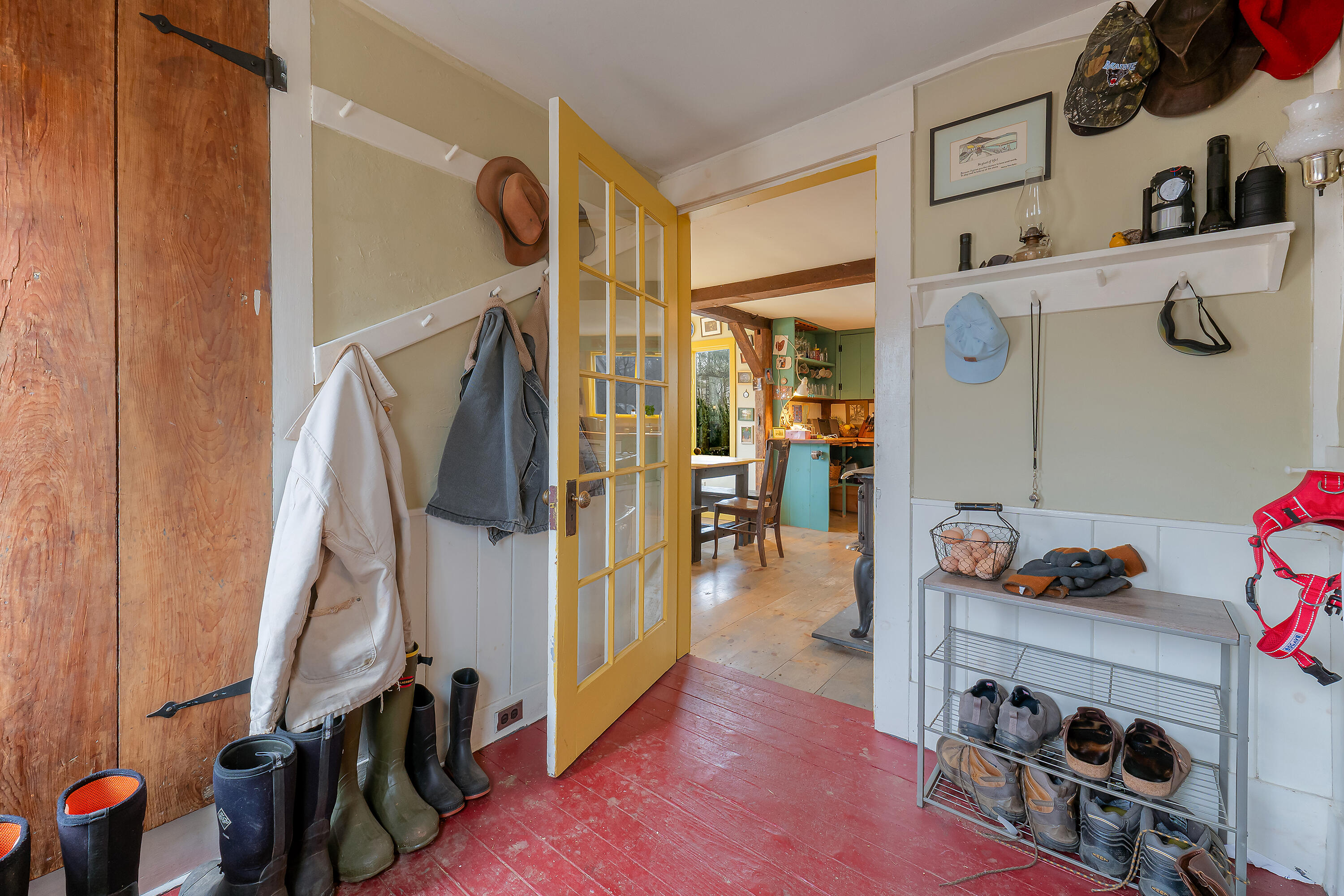 19 Pleasant Hill Road Freeport, ME 04032 - Photo 6 of 39 19 Pleasant Hill Rd Mud Room