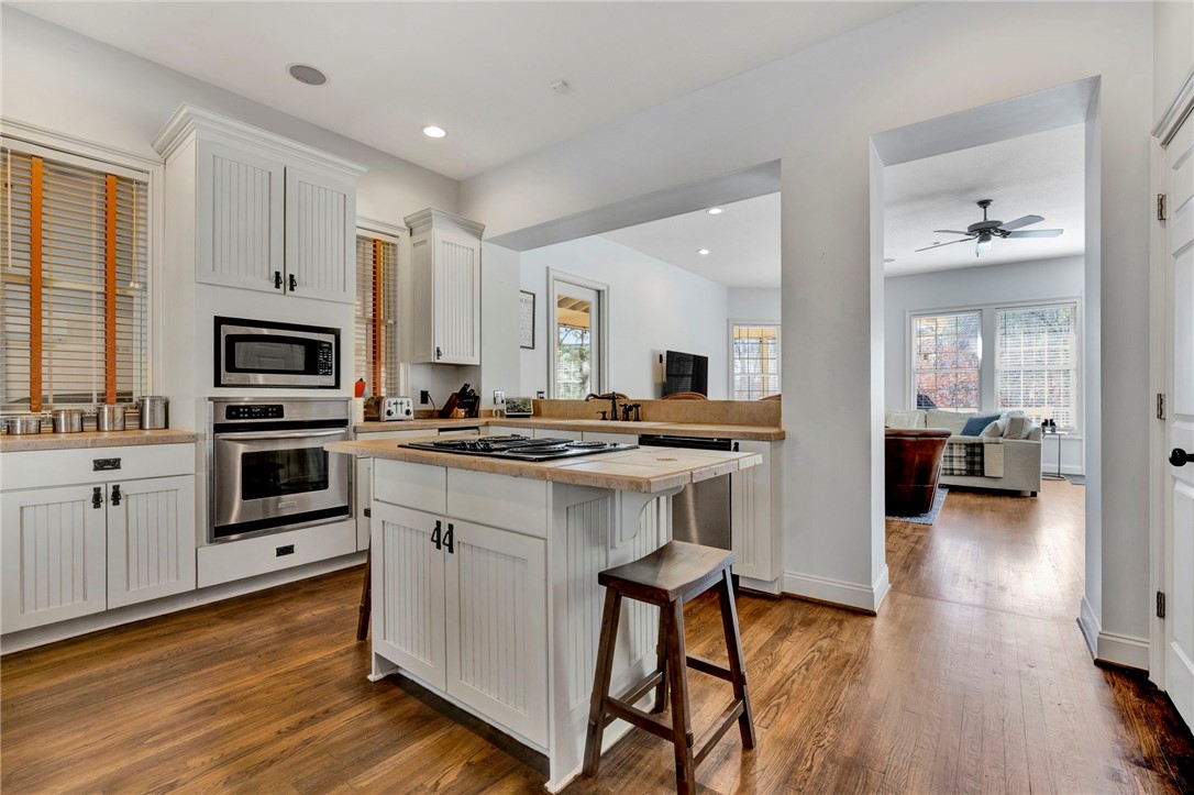 216 Piney Grove Point Sunset, SC 29685 - Photo 11 of 45