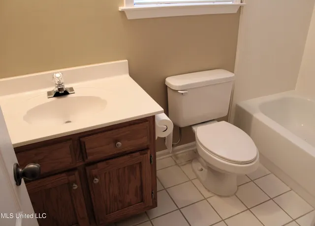 $330,000 | 6347 Braybourne Place, Olive Branch, MS 38654