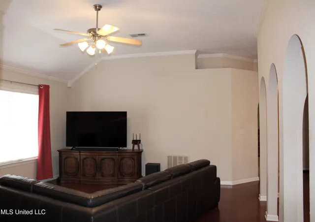 $330,000 | 6347 Braybourne Place, Olive Branch, MS 38654