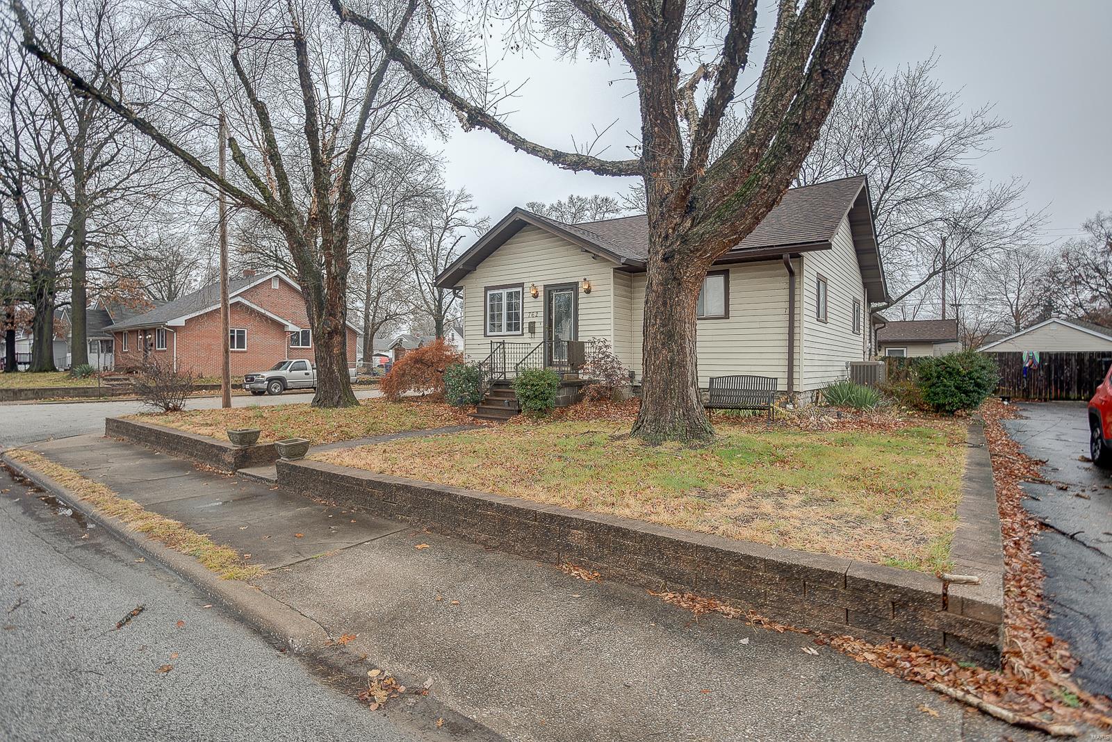 762 Condit Street Wood River, IL 62095 - Photo 31 of 33 Gallery Image 31