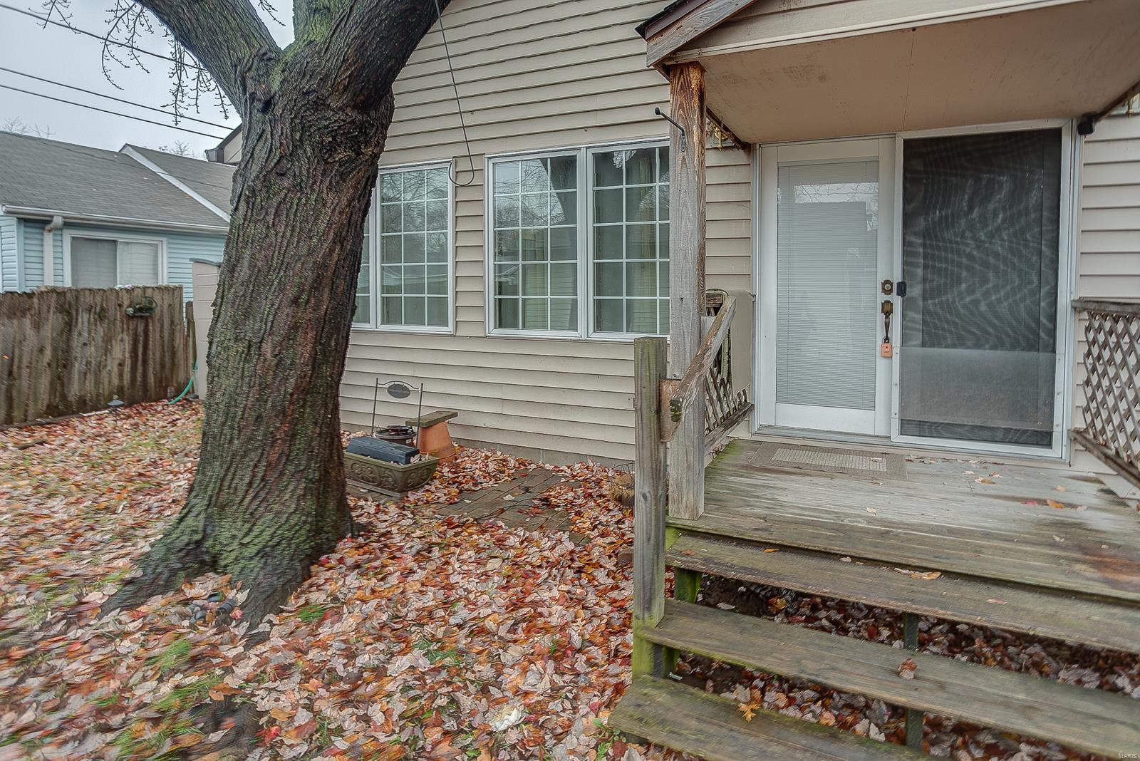 762 Condit Street Wood River, IL 62095 - Photo 4 of 33 Gallery Image 4