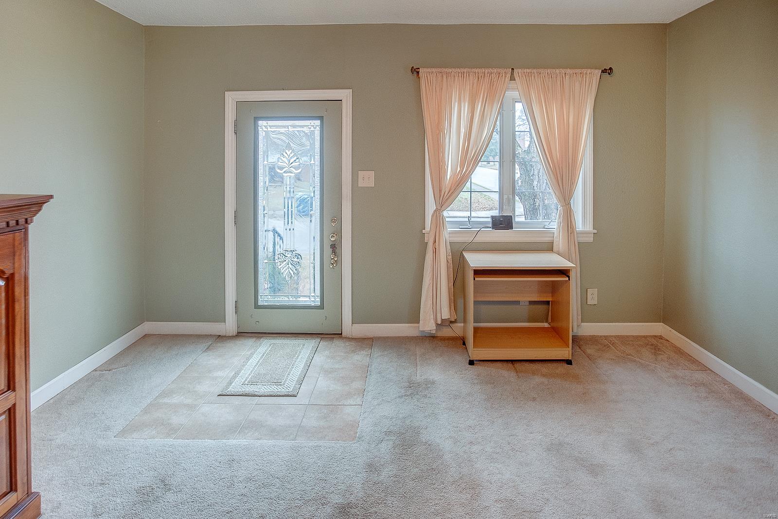 762 Condit Street Wood River, IL 62095 - Photo 5 of 33 Gallery Image 5
