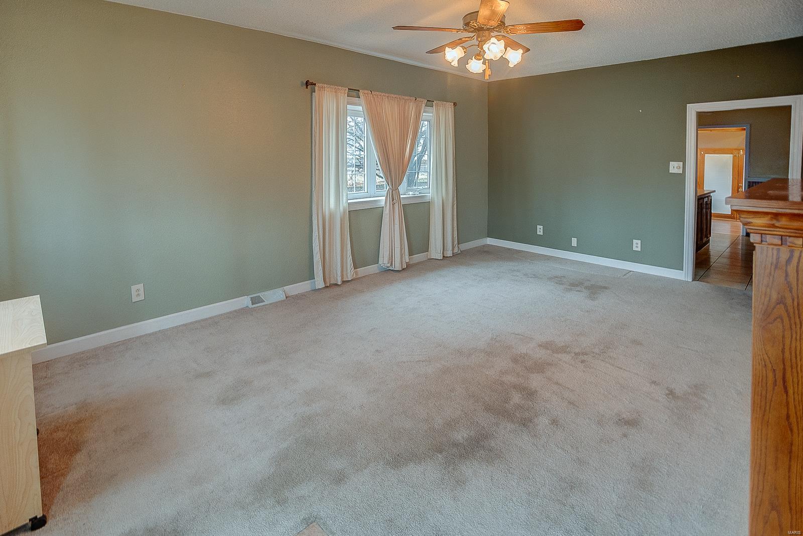 762 Condit Street Wood River, IL 62095 - Photo 6 of 33 Gallery Image 6