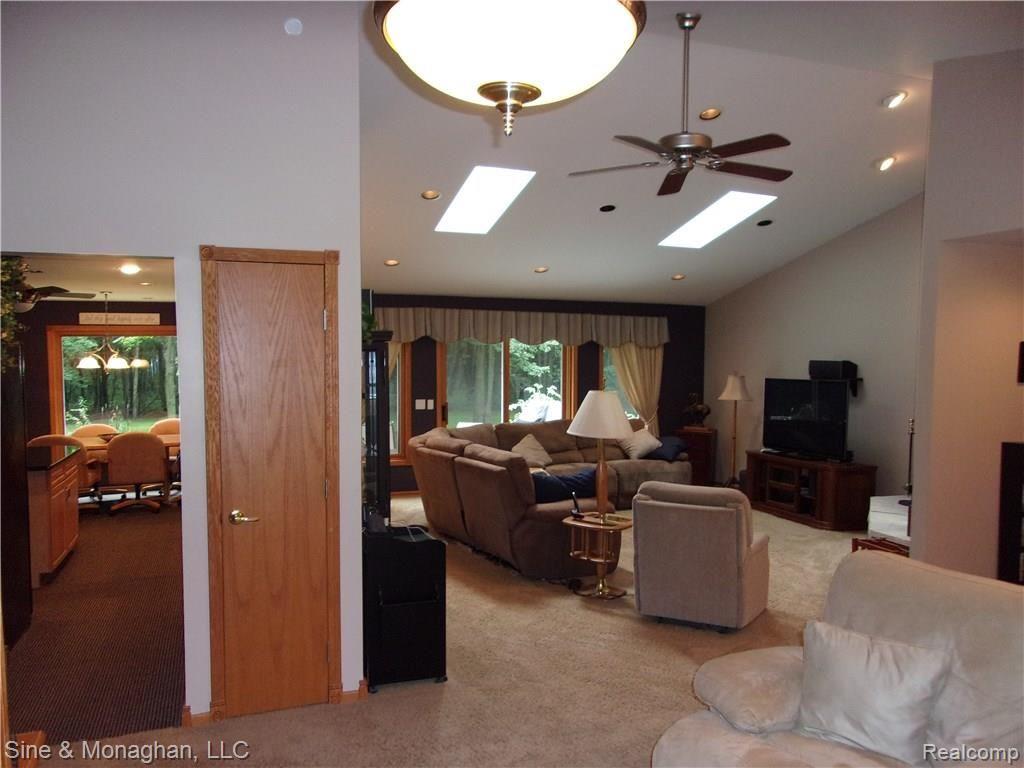 9079 Phelps Road Algonac, MI 48001 - Photo 25 of 70 100_0204.JPG