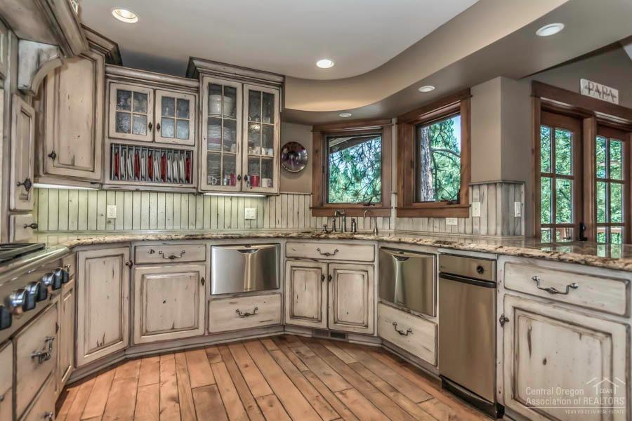 60790 Currant Way Bend, OR 97702 - Photo 14 of 24 Additional Photo