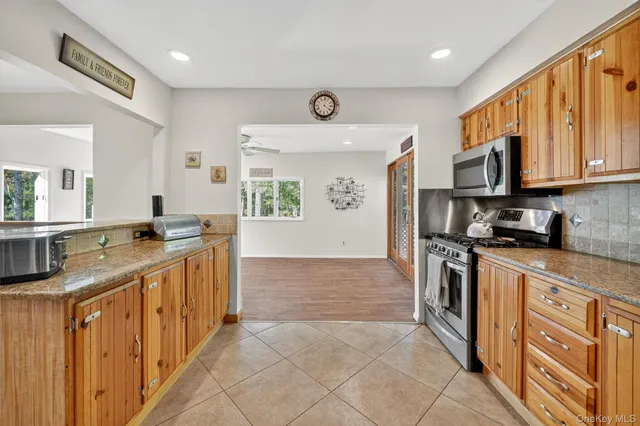 $788,000 | 22 Parkside Drive, Congers, NY 10920