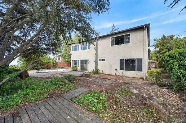 $875,000 | 284 Carlisle Way, Benicia, CA 94510