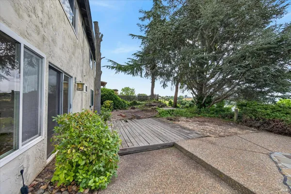 $875,000 | 284 Carlisle Way, Benicia, CA 94510