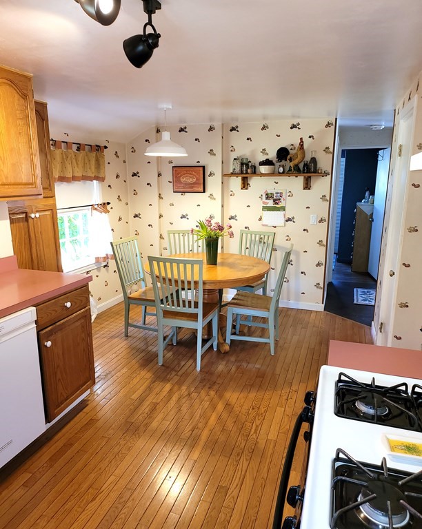 37 Birch Hill Road Ashland, MA 01721 - Photo 8 of 32 Gallery Image 8