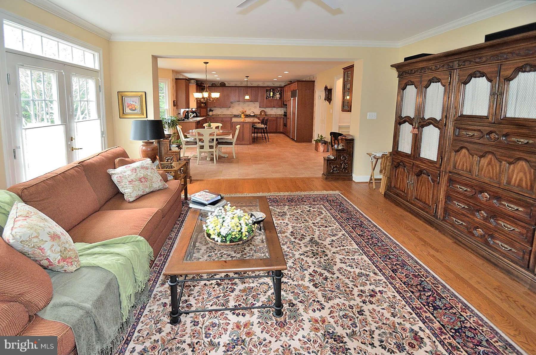 5437 Alta Vista Road Bethesda, MD 20814 - Photo 14 of 30 Family Room