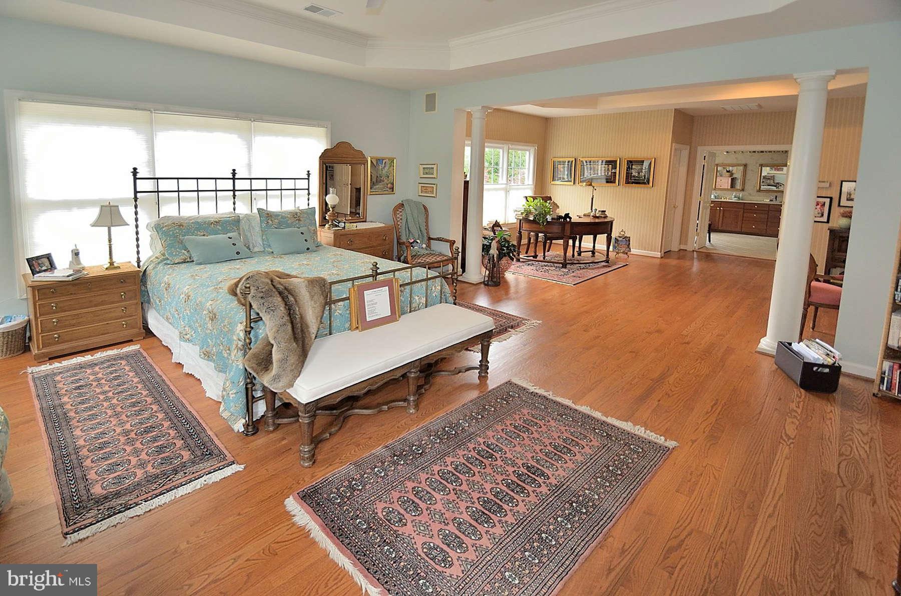 5437 Alta Vista Road Bethesda, MD 20814 - Photo 17 of 30 Bedroom (Master)