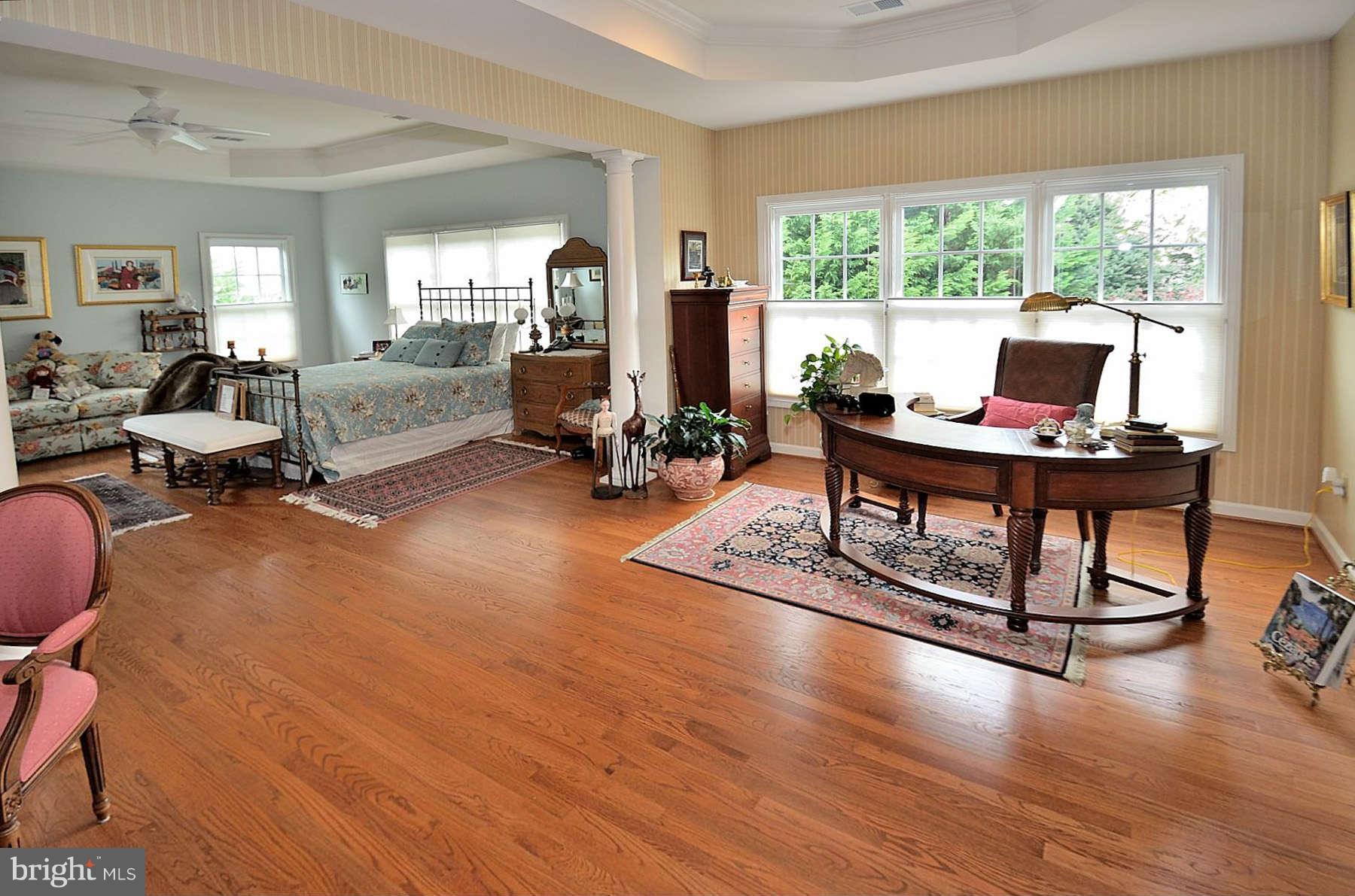 5437 Alta Vista Road Bethesda, MD 20814 - Photo 19 of 30 Bedroom (Master)