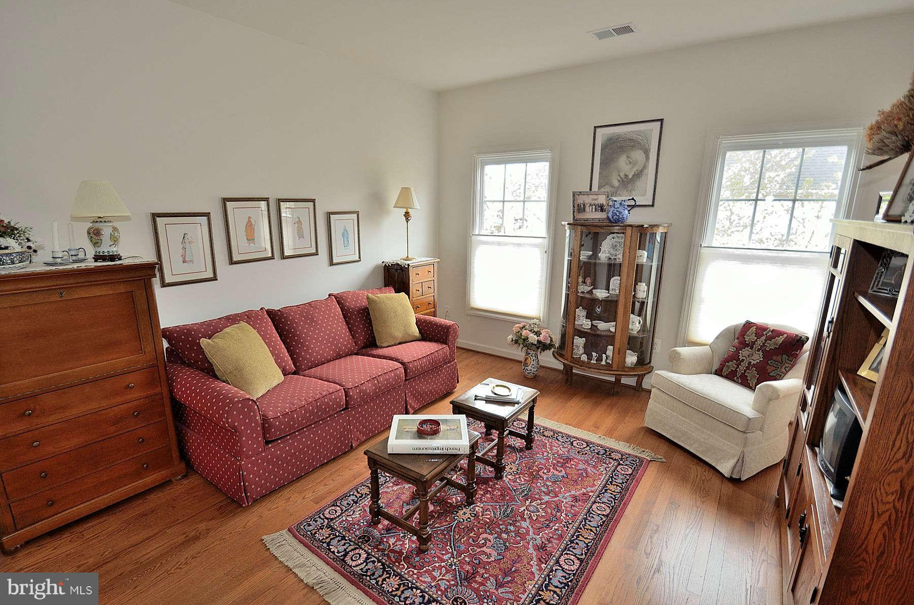 5437 Alta Vista Road Bethesda, MD 20814 - Photo 22 of 30 Bedroom