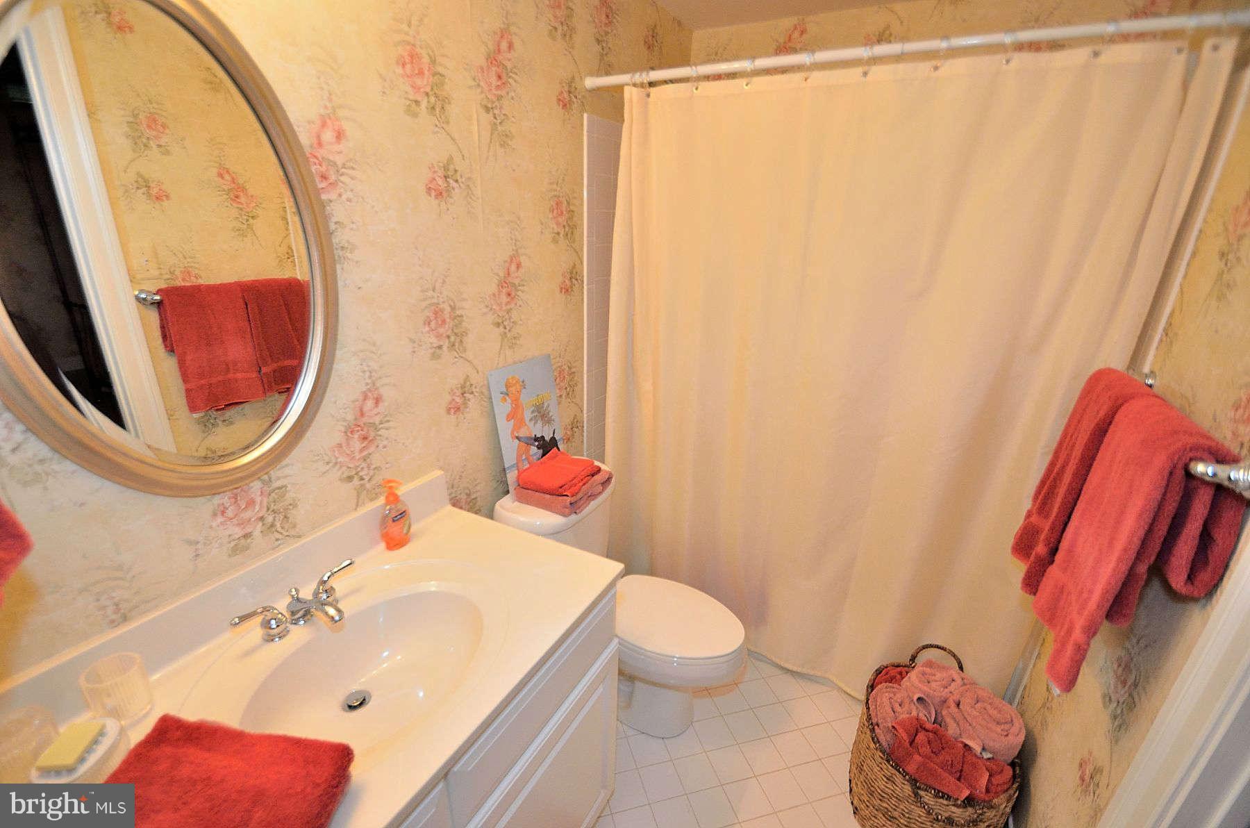 5437 Alta Vista Road Bethesda, MD 20814 - Photo 24 of 30 Bath