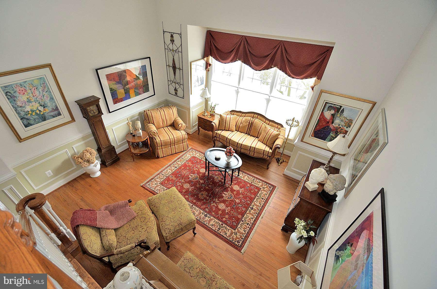 5437 Alta Vista Road Bethesda, MD 20814 - Photo 5 of 30 Living Room