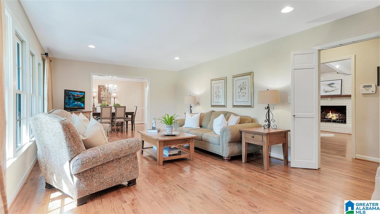 1644 Moss Rock Road Hoover, AL 35226 - Photo 5 of 49