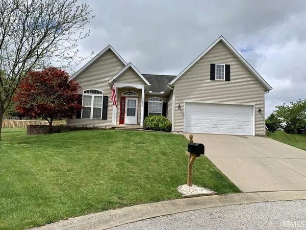 $2,400 | 1209 West Aspen Court, Bloomington, IN 47404