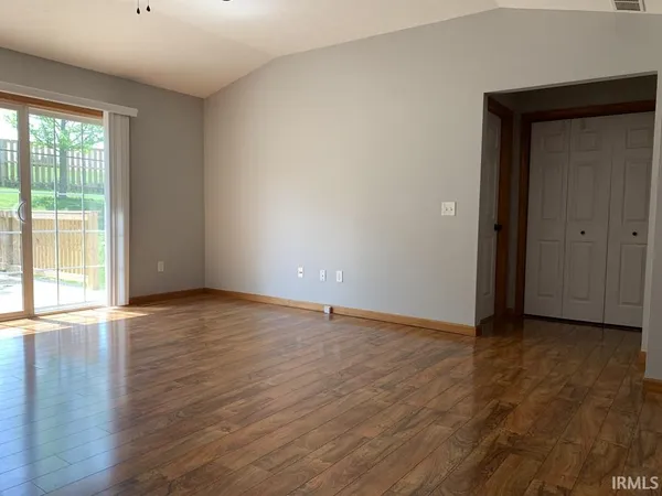 $2,400 | 1209 West Aspen Court, Bloomington, IN 47404