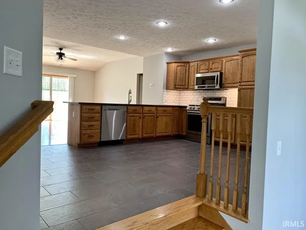 $2,400 | 1209 West Aspen Court, Bloomington, IN 47404