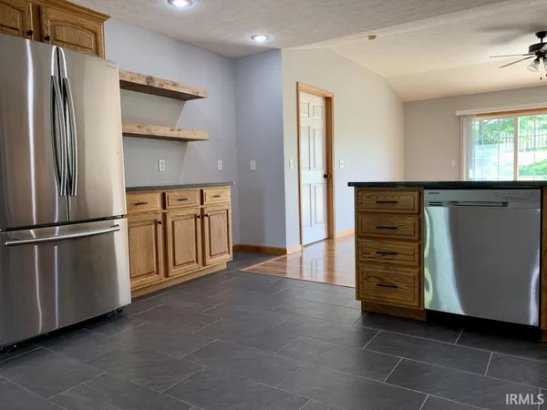 $2,400 | 1209 West Aspen Court, Bloomington, IN 47404